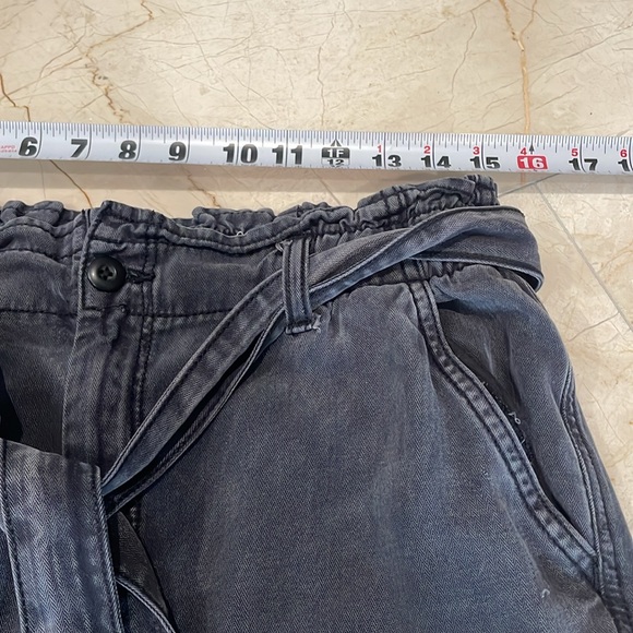 American Eagle high waisted distressed cargo jogger pants with belt - Picture 10 of 12